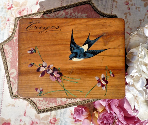 Ancienne boite souvenir - ancienne,