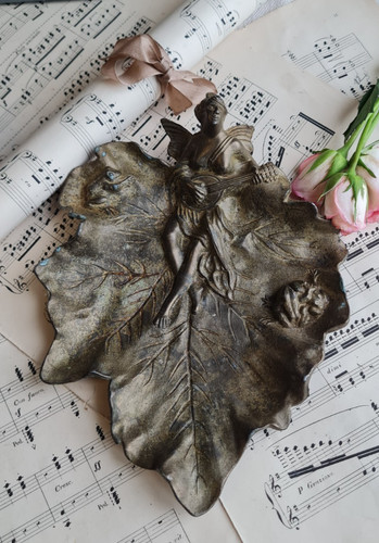 Ancien vide poche fer feuille - ancien,