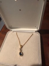 Ensemble collier et boucles