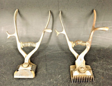 Set 2 TONDEUSES MECANIQUE À MAIN COIFFEUR VINTAGE BARIQUAND & MARRE DECO BARBIER