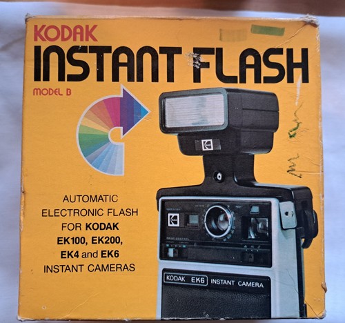 Kodak instant flash model - instant, b