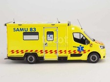 1/43 Ambulance RENAULT Master