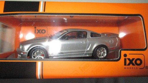 Miniature ford mustang - 1/43,