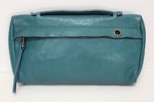 Longchamp, Trousse cosmétique en cuir bleu canard, ligne 3D