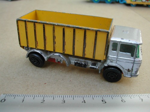 Camion ridelle manque roues - ridelle,