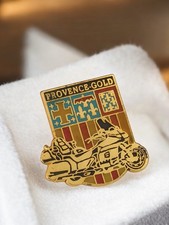 Pin's ancien vintage Provence