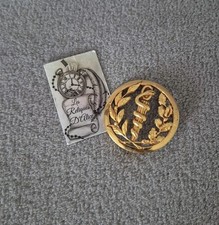 Insigne de béret service de santé Coinderoux Paris