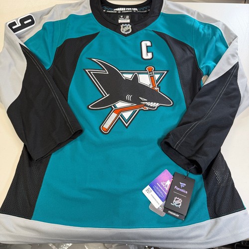 Logan couture san - san, sharks