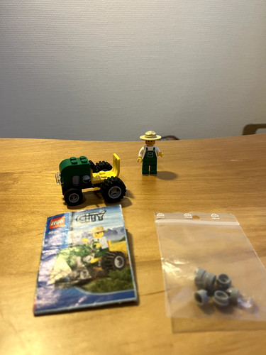 Lego 4899 le tracteur - lego,