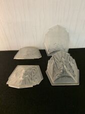 4 tuiles signé J. Robert  art déco (prix pour une tuile)