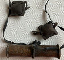 CYLINDRE METAL AMULETTE