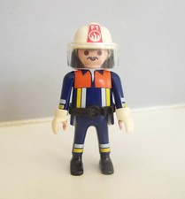 PLAYMOBIL (G2223) POMPIERS - Chef Pompier en Tenue d'Intervention Voiture 4822