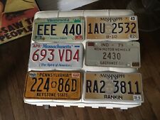 PLAQUES D IMMATRICULATION US VINTAGES LOT DE 6 VÉRITABLES PLAQUES .