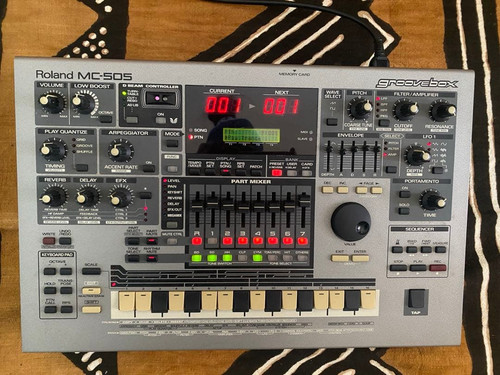 Roland 505 groovebox - roland, mc-505