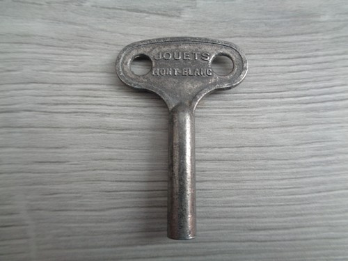 Ancienne cle pour jouet - ancienne,