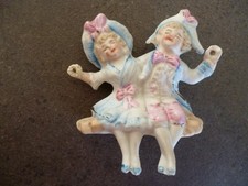 sujet biscuit-ancien 2 enfants