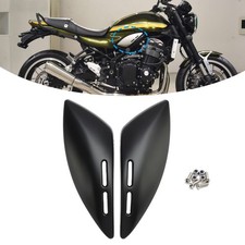 Panneau de carénage latéral