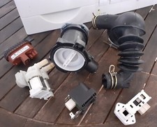 Lave linge BOSCH WFH1660 /pièces détachées HUBLOT, carte commande electrovanne..