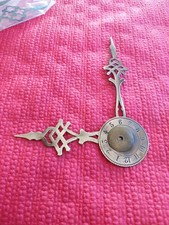 Ancienne paire d'aiguilles