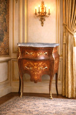 Très imposant chiffonnier