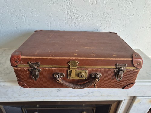 Ancienne valise carton avec - en,