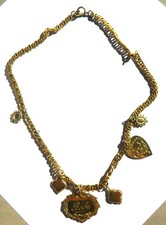 joli collier vintage  "Bébé" par Zoé Coste