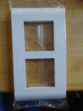 LEGRAND ANCIEN MOSAIC 1 PLAQUE DOUBLE VERTICAL  75022 ou 750 22  Blanc