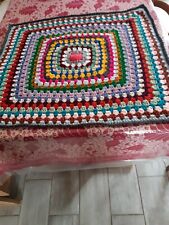 plaid vintage au crochet en laine   fait mains   0,60 m  sur 0,60M