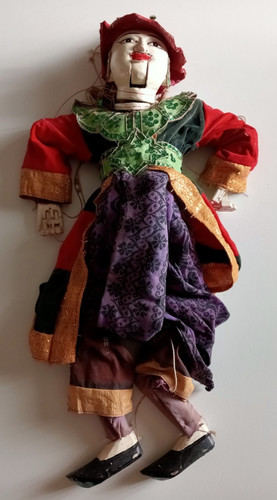 Ancienne grande marionnette - ancienne,
