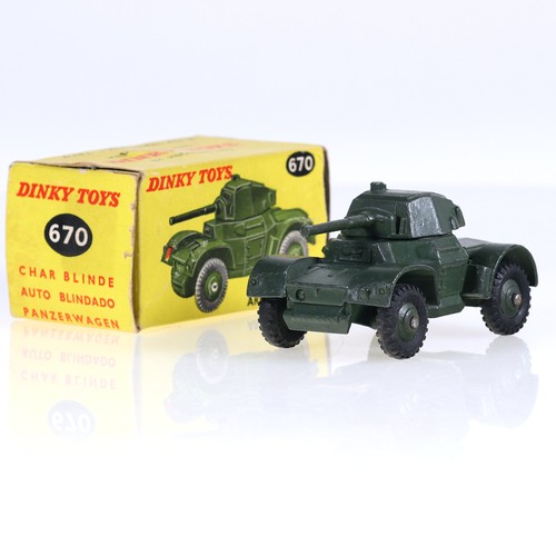 Dinky toys 670 - 670, armoured