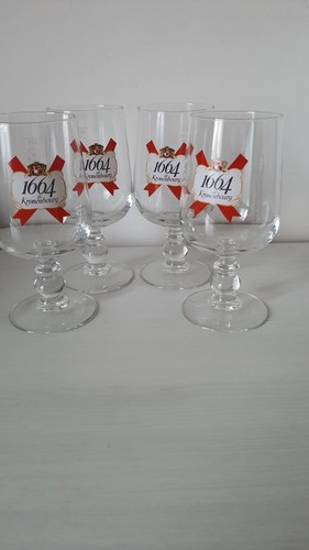 Verres pied 1664 - verres,