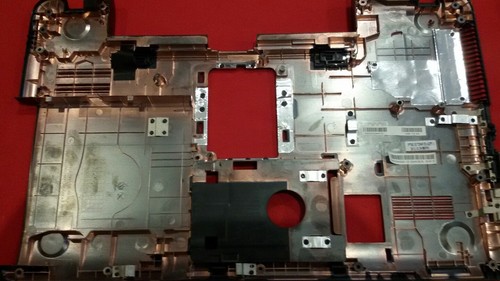 Toshiba bottom plasturgie - bottom,
