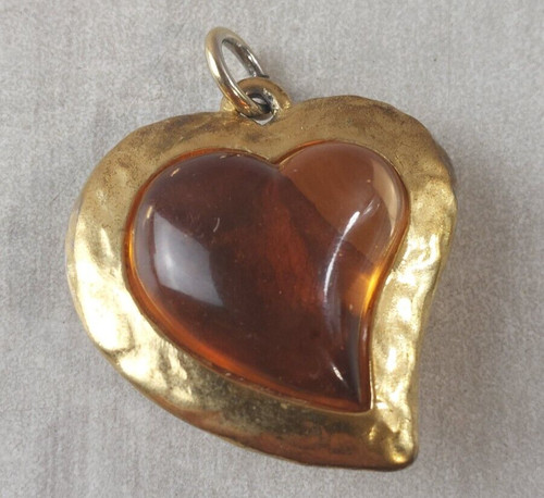 Ancien pendentif forme coeur