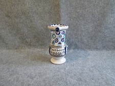 pichet trompeur en céramique