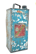 Ancien bidon d'essence