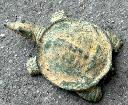 Statue tortue en - de, bronze