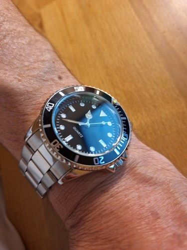 Montre style plongée - , cadran