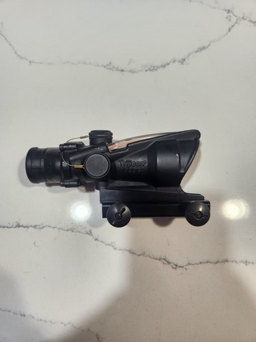 Trijicon acog 4x32 scope - scope, red