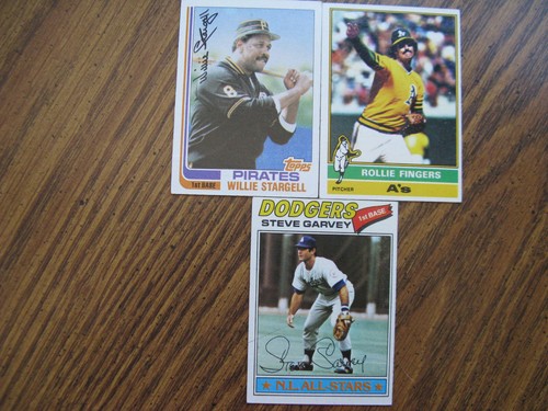 Three topps baseball cards 76 - topps,