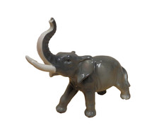 Figurine D'Éléphant En Porcelaine 19,5x24 Cm