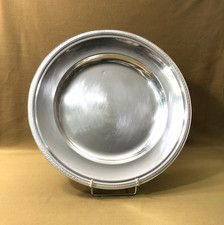 plat de service rond creux