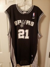 Vintage Tim Duncan Reebok