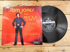 TOM JONES SINGS SHE'S A LADY