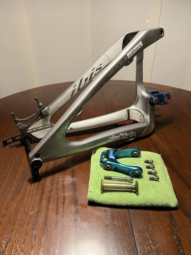 Ibis mojo carbon - ibis, rear