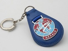 PORTE CLÉS ANCIEN - KEY FOB - KEYCHAIN - TRIUMPH HERALD
