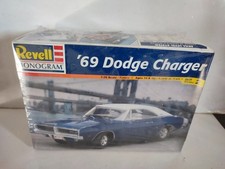 MAQUETTE REVELL/MONOGRAM 85-2546 - 1/25 - 1969 DODGE CHARGER - NEUF SCELLE