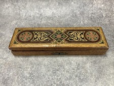 Boite Rectangulaire Art Nouveau Bois Décors peint et estampé à chaud. Vers 1900