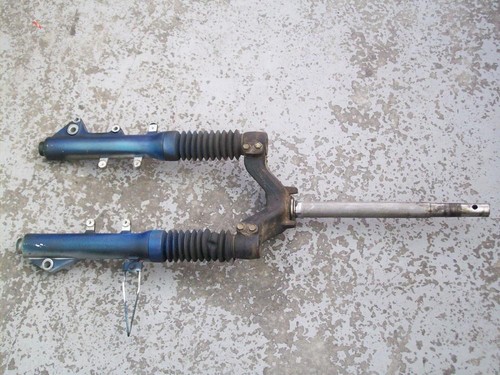 Fourche antérieure complète - antérieure,