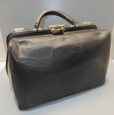 -ANCIEN SAC de VOYAGE CUIR NOIR Marqué MOYNAT Monogrammée M.N. sur le devant  D