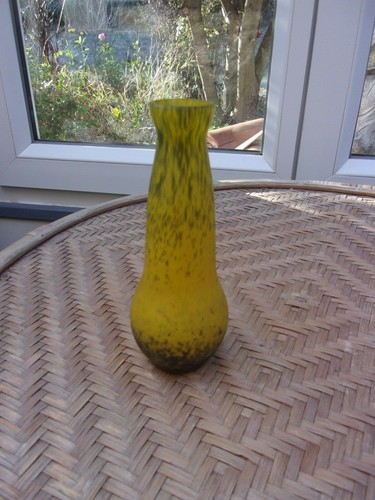 Joli vase signé delatte - vase,